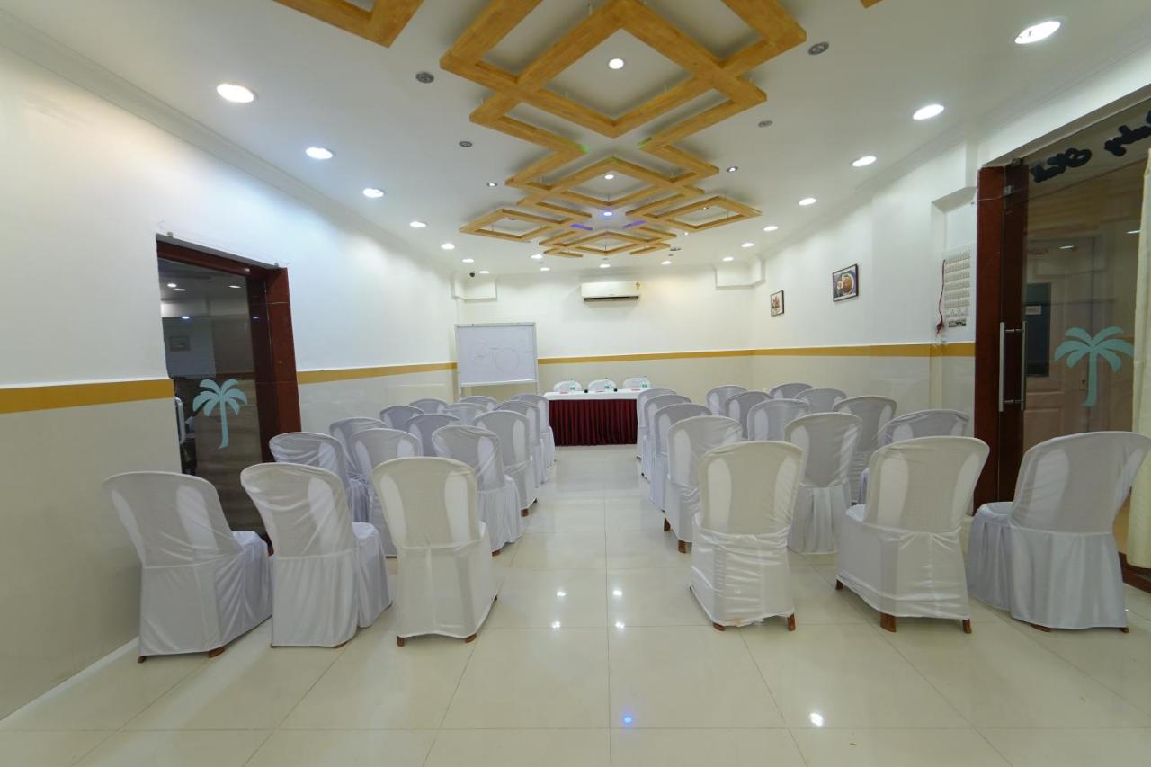 Hotel Palmyra Grand Inn Тирунелвели Екстериор снимка