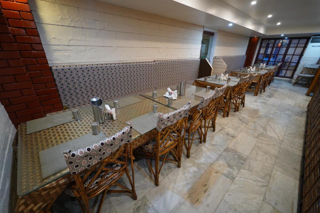 Hotel Palmyra Grand Inn Тирунелвели Екстериор снимка