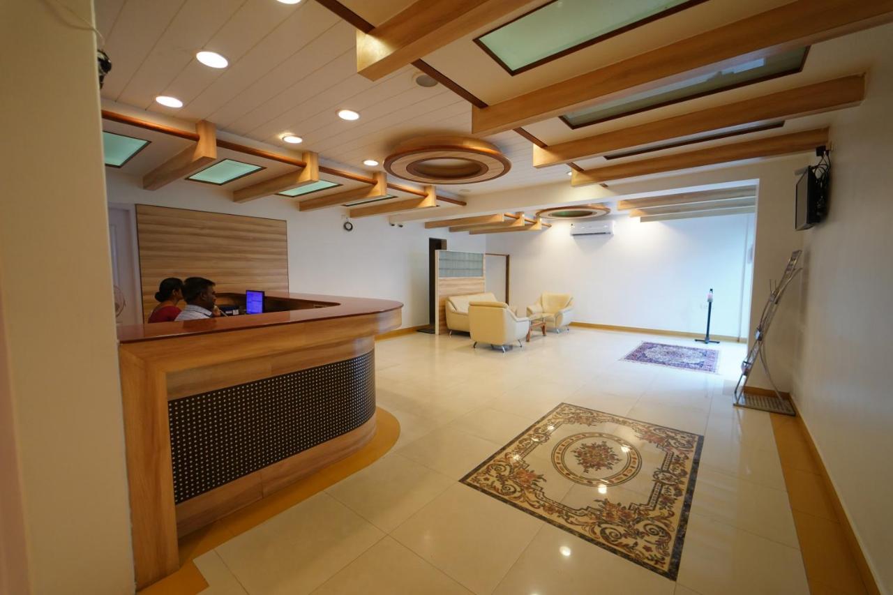 Hotel Palmyra Grand Inn Тирунелвели Екстериор снимка