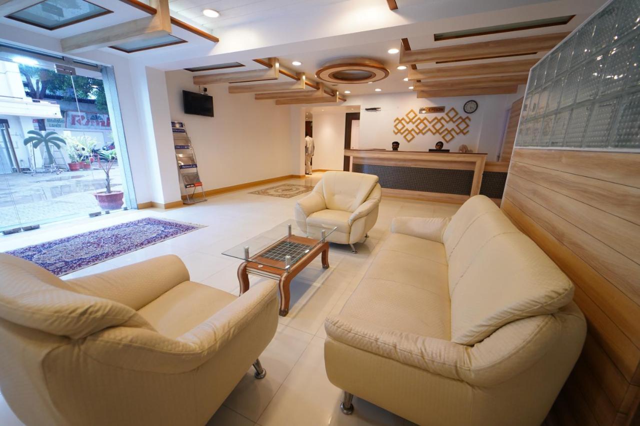 Hotel Palmyra Grand Inn Тирунелвели Екстериор снимка