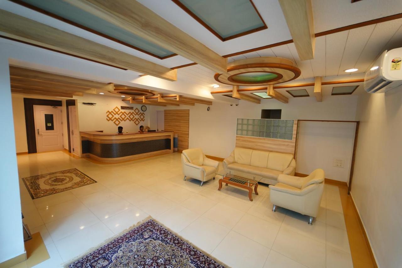 Hotel Palmyra Grand Inn Тирунелвели Екстериор снимка