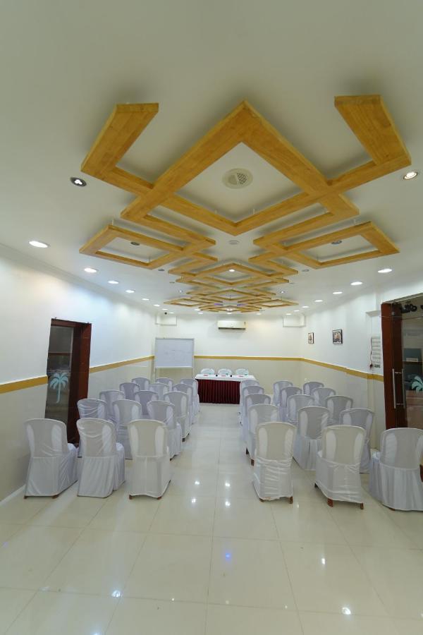 Hotel Palmyra Grand Inn Тирунелвели Екстериор снимка