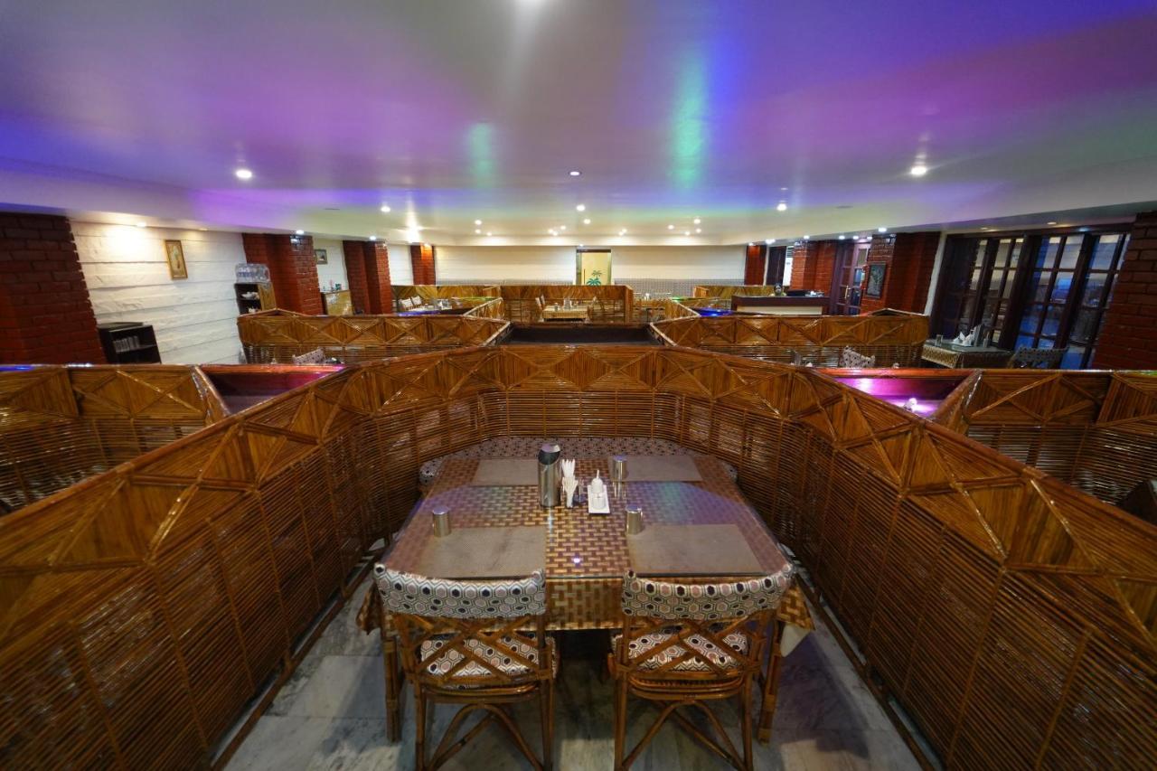 Hotel Palmyra Grand Inn Тирунелвели Екстериор снимка